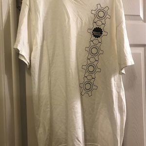 Planet fitness white tshirt size XL